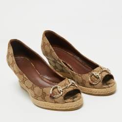 Pre Owned Gucci Beige/Brown GG Canvas Horsebit Peep Toe Wedge Espadrille Pumps Size 34
