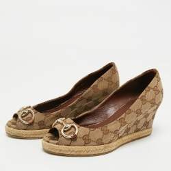 Pre Owned Gucci Beige/Brown GG Canvas Horsebit Peep Toe Wedge Espadrille Pumps Size 34