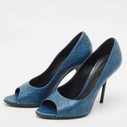مملوكة مسبقًا Gucci Blue Guccissima Leather Peep Toe Pumps Size 36