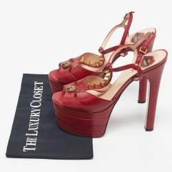 Pre Owned صندل غووتشي سيور كاحل منصة مكلل بجلد أحمر مرصع مقاس 38.5