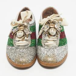 مملوكة مسبقًا حذاء رياضي غوتشي فاليزر جلد فضي متلألئ مرصع عنق منخفض مقاس 39