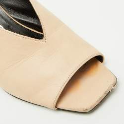 Pre Owned Gucci Beige Leather Open Toe Mules Size 36