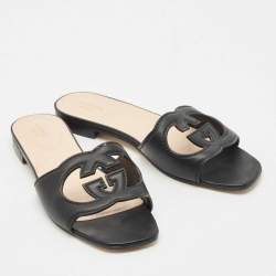 مملوكة مسبقًا صندل سلايدز غوتشي جلد أسود بتصميم حرف G مقاس 38.5