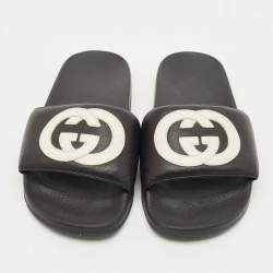 Pre Owned Gucci Black Rubber GG Logo Pool Slides Size 38