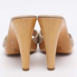 Pre Owned Gucci Beige GG Canvas Slide Sandals Size 37.5