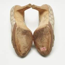 Pre Owned Gucci Beige GG Canvas And Leather Horsebit Peep Toe Pumps Size 41