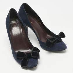 Pre Owned Gucci Navy Blue Suede and Velvet Bow Pumps Size 36.5