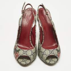 Pre Owned Gucci Beige/Navy Blue GG Supreme Canvas Heart Tattoo Peep Toe Slingback Sandals Size 39