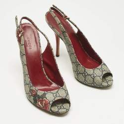 Pre Owned Gucci Beige/Navy Blue GG Supreme Canvas Heart Tattoo Peep Toe Slingback Sandals Size 39