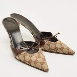 مملوكة مسبقًا Gucci Brown/Beige GG Canvas Pointed Toe Mules Size 40
