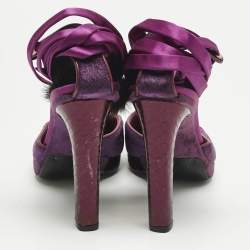 مملوكة مسبقًا صندل غوتشي فرو مينك وقطيفة بنفسجي بحزام للكاحل مقاس 37.5