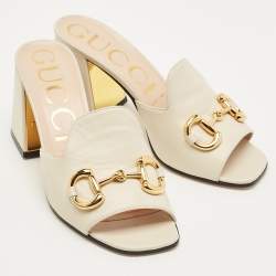 مملوكة مسبقًا Gucci Off White Leather Horsebit Block Heel Slide Sandals Size 38