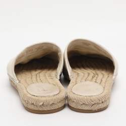 مملوكة مسبقًا Gucci White Leather GG Marmont Espadrilles Mules Size 39