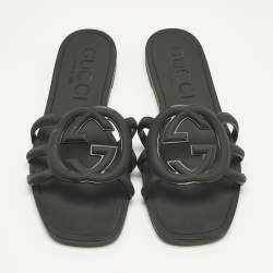 Pre Owned Gucci Black Rubber Interlocking G Flat Slide Size 35