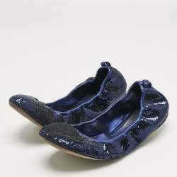 Pre Owned Gucci Metallic Blue Leather and Sequins Embellish Scrunch Ballet Flats Size 39
