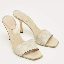 Pre Owned Gucci Cream Leather Interlocking G Slide Sandals Size 36