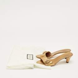 Pre Owned Gucci Gold Leather Logo Embellish Slide Sandals Size 36