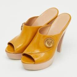 Pre Owned Gucci Yellow Patent Leather Hysteria Wooden Platform Sandals Size 39