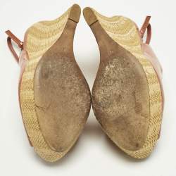 Pre Owned Gucci Coral Red Patent Leather Espadrille Wedge Slingback Pumps Size 41