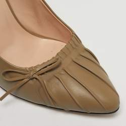 Pre Owned Gucci Green Leather Pointed Toe Pumps Size 39