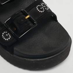 مملوكة مسبقًا صندل غوتشي نسيج شبكي وزخرفة كريستال جي جي أسود مع جلد سويدي نعل سميك مقاس 39