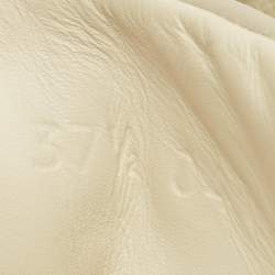 مملوكة مسبقًا حذاء رياضي غوتشي جلد وكانفاس جي جي كريمي برباط عنق مرتفع مقاس 37.5