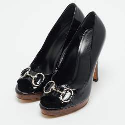 مملوكة مسبقًا Gucci Horsebit Size 37.5 Black Patent Leather Peep Toe Pumps