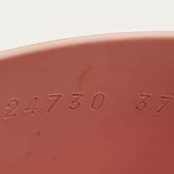 مملوكة مسبقًا Gucci Size 37 Pink Rubber Logo Slide Sandals
