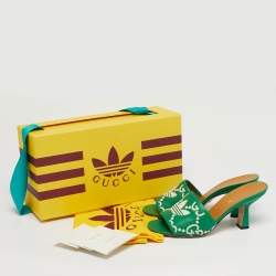مملوكة مسبقًا GUCCI X Adidas Size 38 Green/White Leather Logo Slide Sandals