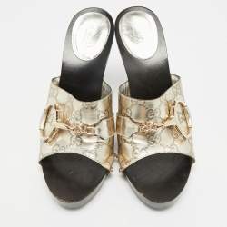 Pre Owned صندل غوتشي جلد ذهبي أيقون بيت مقاس 40