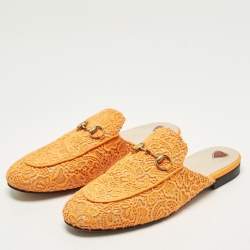 Pre Owned حذاء غوتشي فيلفيت GG أحمر برينس تاون فلات ميوز مقاس 35