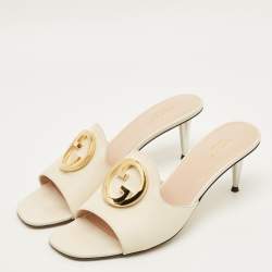 Pre Owned صندل سلايد غوتشي بكعب جلد أبيض مقاس 38