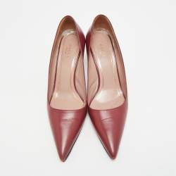 مملوكة مسبقًا حذاء كعب عالٍ غوتشي جلد ثعبان ماء أسود مقدمة مدببة مقاس 38.5