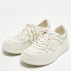 مملوكة مسبقًا Gucci GG Size 39 White Leather Low Top Sneakers