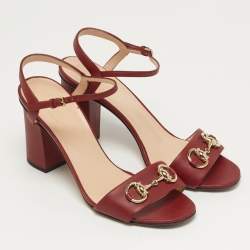 مملوكة مسبقًا Gucci Horsebit Size 36 Burgundy Leather Ankle Strap Sandals