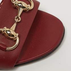 مملوكة مسبقًا Gucci Horsebit Size 36 Burgundy Leather Ankle Strap Sandals