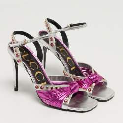 مملوكة مسبقًا Gucci Size 35 Metallic Silver/Pink Leather Knot Ankle Strap Sandals
