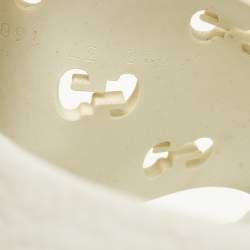 مملوكة مسبقًا Gucci Size 37 Cream GG Rubber Pool Slides 