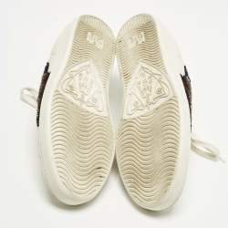 Pre Owned حذاء رياضي غوتشي جلد أبيض مطرز بشخصيات ديزني ثلاثة خنازير صغيرة بعنق منخفض مقاس 41