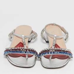 مملوكة مسبقًا صندل غوتشي جلد لامع بيج بحلقة حرف G مبطن مسطح مقاس 35