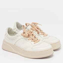 Pre Owned حذاء رياضي غوتشي منخفض من الجلد الأبيض/البيج بنقشة GG كبيرة مقاس 37