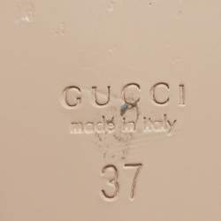 مملوكة مسبقًا Gucci GG Marmont Size 37 White Leather Thong Flat Sandals