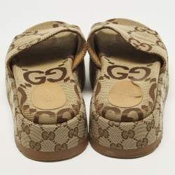 Pre Owned صندل سلايد غوتشي بني كانفاس GG بمقاس 38.5