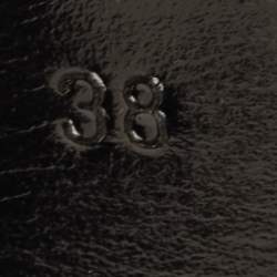 مملوكة مسبقًا Gucci Size 38 Black Leather and Patent Leather Platform Pumps