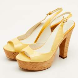 مملوكة مسبقًا صندل غوتشي منصة سميك قاعدة فلين جلد لامع أصفر مقاس 36