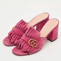 Pre Owned صندل غوتشي مفتوح الأصابع من الجلد السويدي الوردي مع شرابة جي جي مارمونت