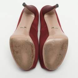 Pre Owned Gucci Size 39 Red Satin Peep Toe Pumps