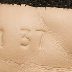 مملوكة مسبقًا حذاء بوت كاحل غوتشي صوف جي جي بيج مقاس 36