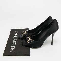Pre Owned Gucci Hollywood Size 39.5 Black Satin Horsebit Peep Toe Pumps