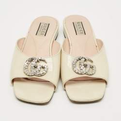 مملوكة مسبقًا حذاء سلايد فلات غوتشي جلد لامع كريم هارلو مقاس 39